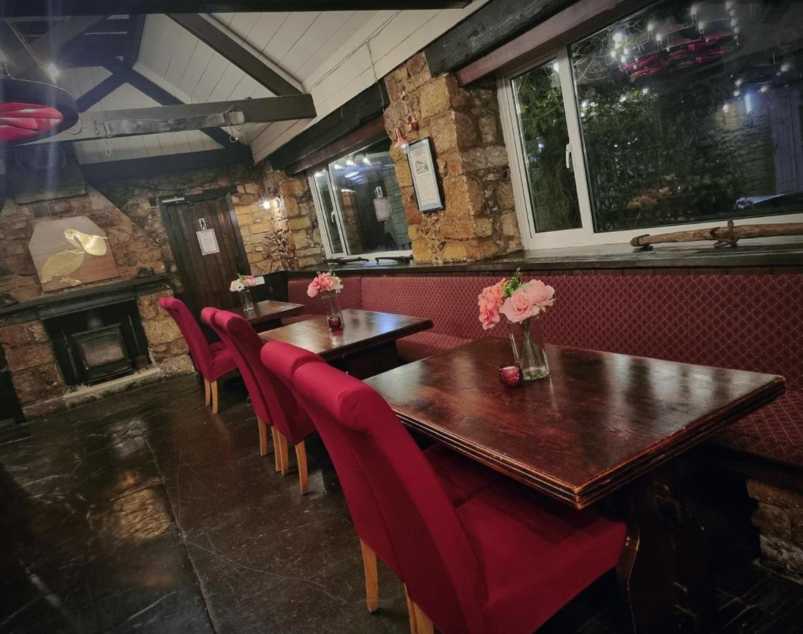 The Pelican Inn Stapleford  Kültér fotó
