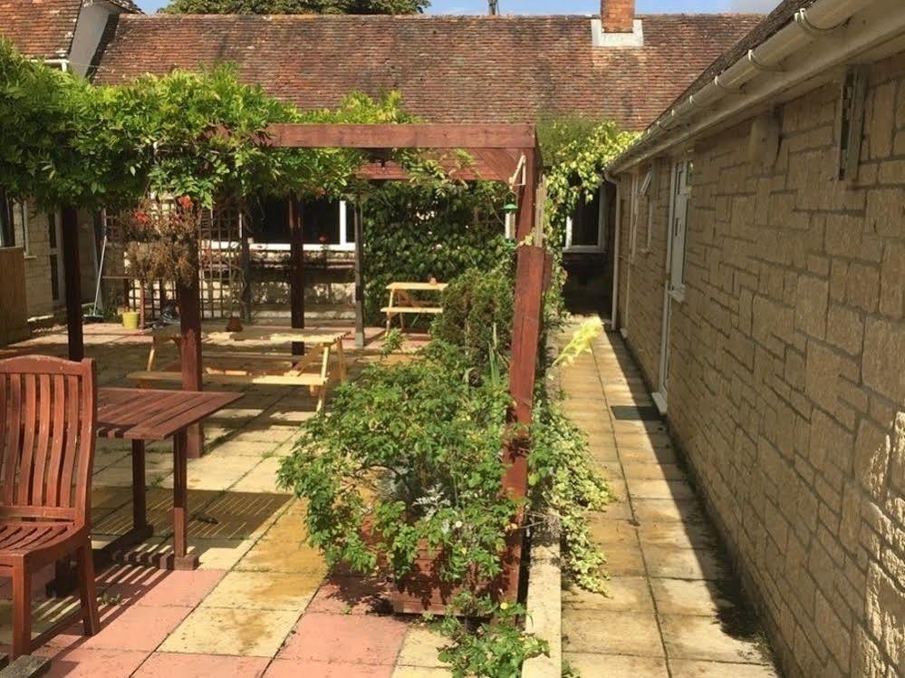 The Pelican Inn Stapleford  Kültér fotó